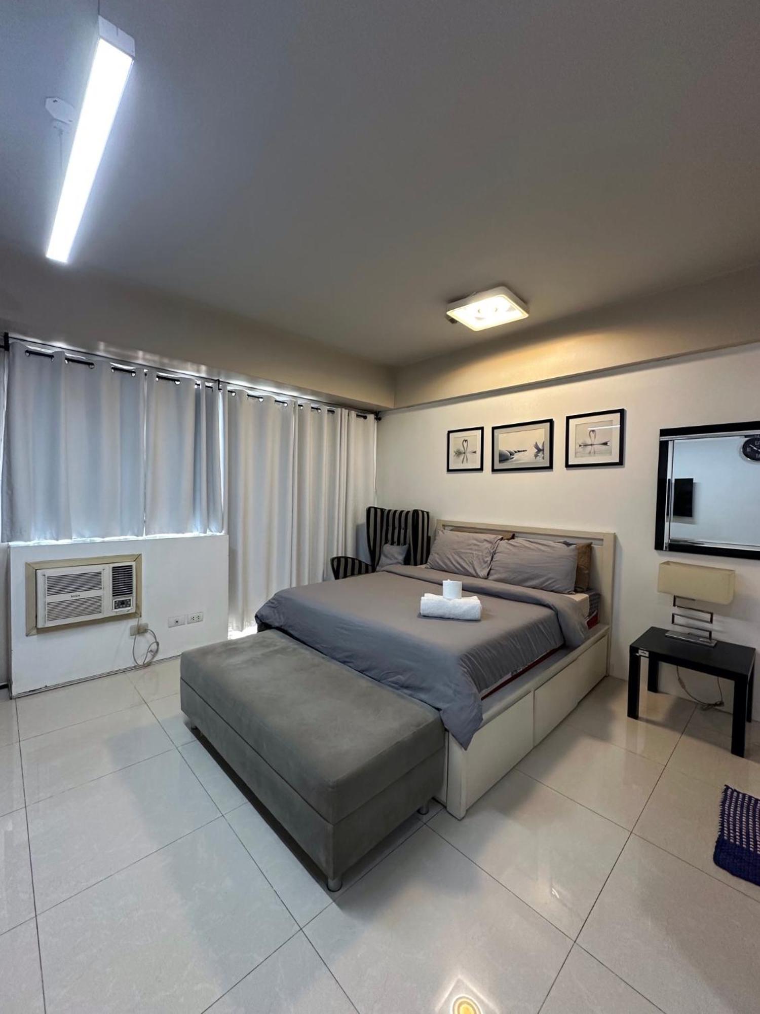 Condo 1 Palm Tree Across Naia T3 Pasay Buitenkant foto