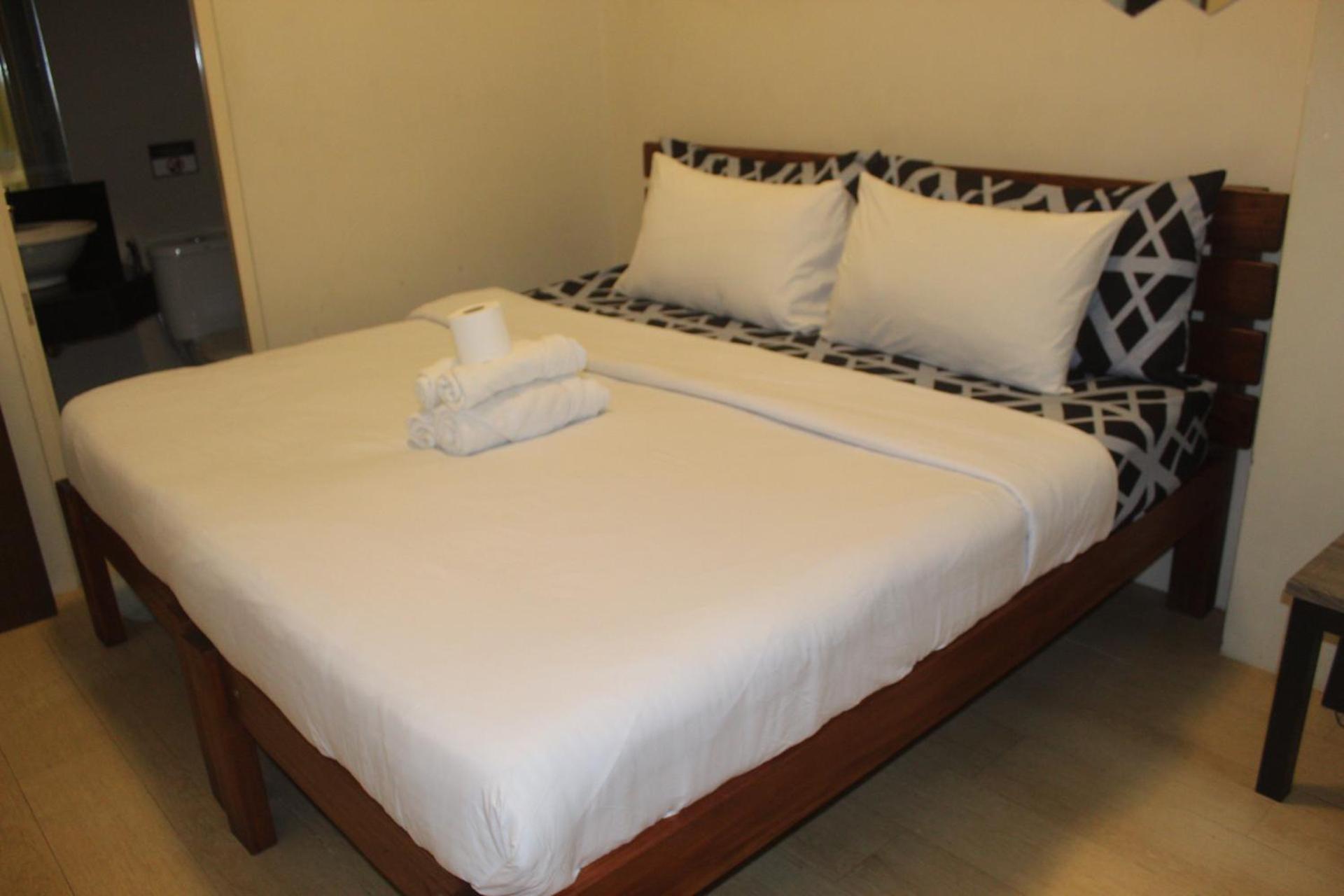 Condo 1 Palm Tree Across Naia T3 Pasay Buitenkant foto